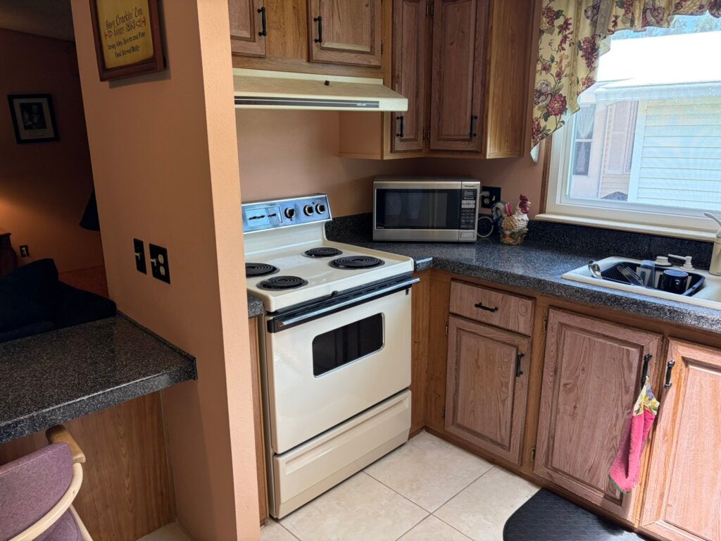 9851 Cypress Lakes Dr