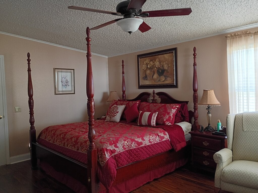 9900 Cypress Lakes Dr