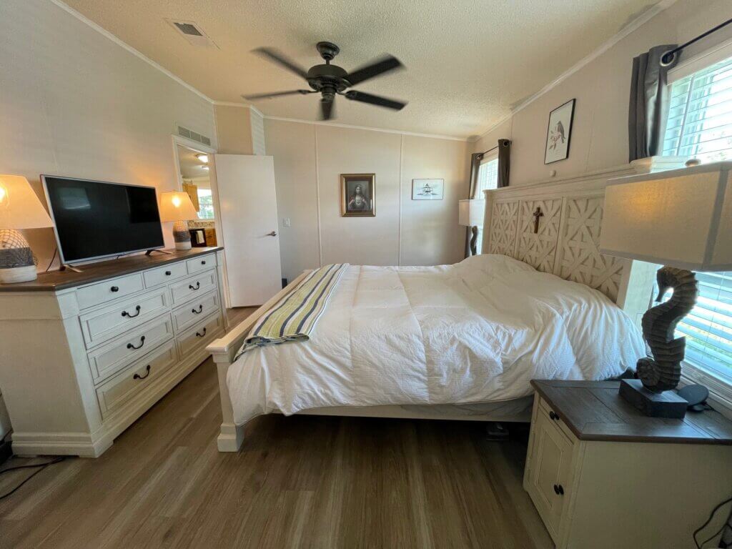 9913 Cypress Lakes Dr