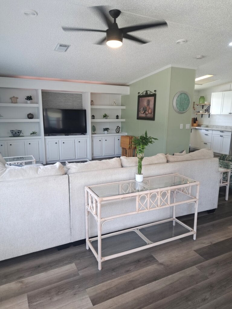 9927 Cypress Lakes Dr