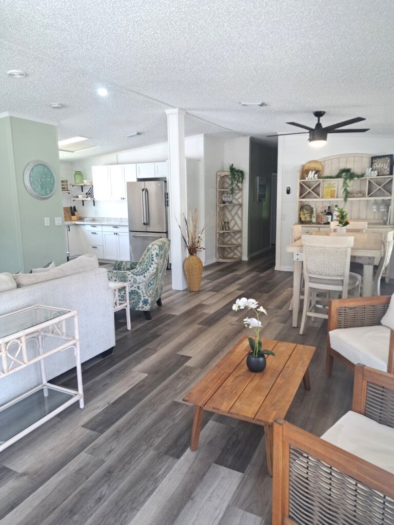 9927 Cypress Lakes Dr